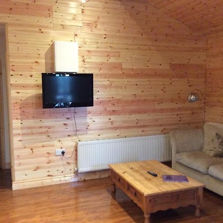 Butterfly Cabin Limerick Ngoại thất bức ảnh