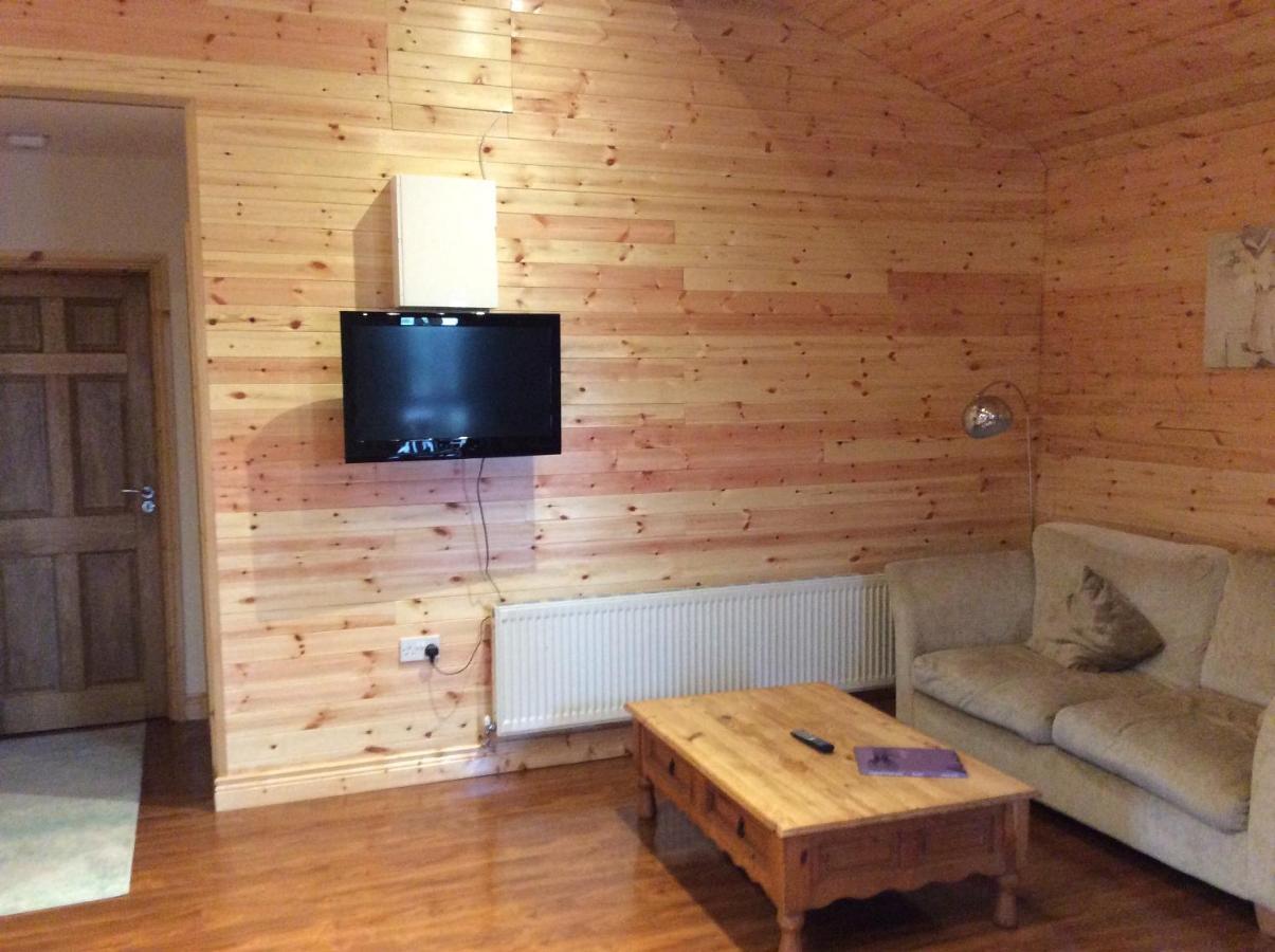 Butterfly Cabin Limerick Ngoại thất bức ảnh