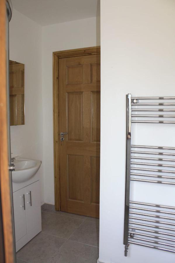 Butterfly Cabin Limerick Ngoại thất bức ảnh